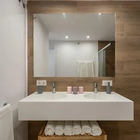 Apartamento Gran 6 *